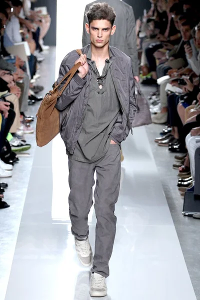 Look 23